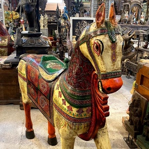 Rajasthani Traditional Art, Beautiful Painted Wooden Horse Statue, Decorative Horse, Indian Handicraft, Gifts for Art Lovers,Animal Figurine