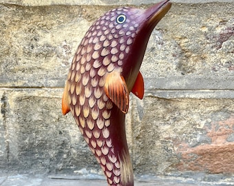 Handgeschnitzte hölzerne Fischskulptur, dekorative Statue, Fischliebhaber, Tier, Holzschnitzerei, handgemalte Skulptur, Holzkunst, Wohnkultur, Geschenke