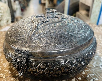 Silver Jewelry Box, Royal Design, Mughal Art, Box Decor, Premium Mughal Art Box, Antique Pure German Silver Hand Engraved Box, Premium Box