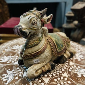 Hand Painted Nandi Statue, Vintage Wooden Indian Nandi, Hand Carved Nandi Figurine, Traditional Holy Cow, Rustic Decor, Old Wooden Figurine