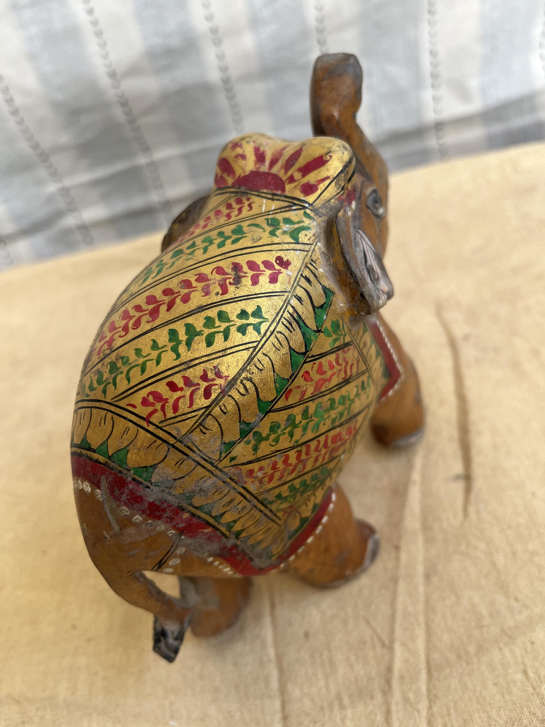 象の展示品、収集価値のある芸術品、動物の彫刻、室内装飾、インドの手