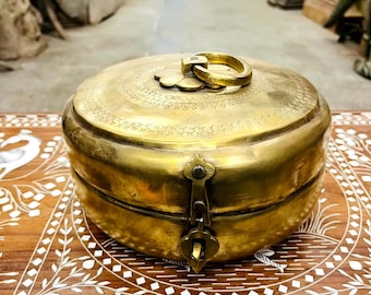 Handgemaakte ronde, metalen container; met deksel, antiek woondecoratie; antieke koperen container; metalen opslagcontainer; messing decoratieve doos