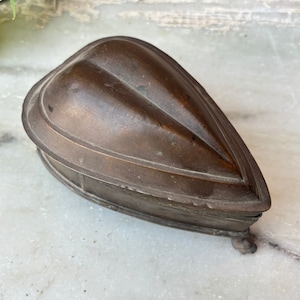 Old Bronze Nut Box with Lid, Dual Compartment Paan Box, Supari Brass Box, Betel Nut Box,Table Decor,Collectible Box,Gift for Him,Storage Box
