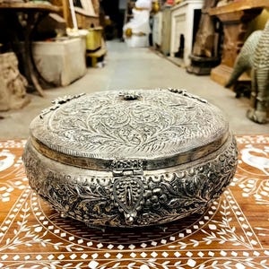 Handcrafted Floral Engraved Jewelry Storage Case, decorative storage box, handmade silver box, collectible silver box, ethnic silver decor