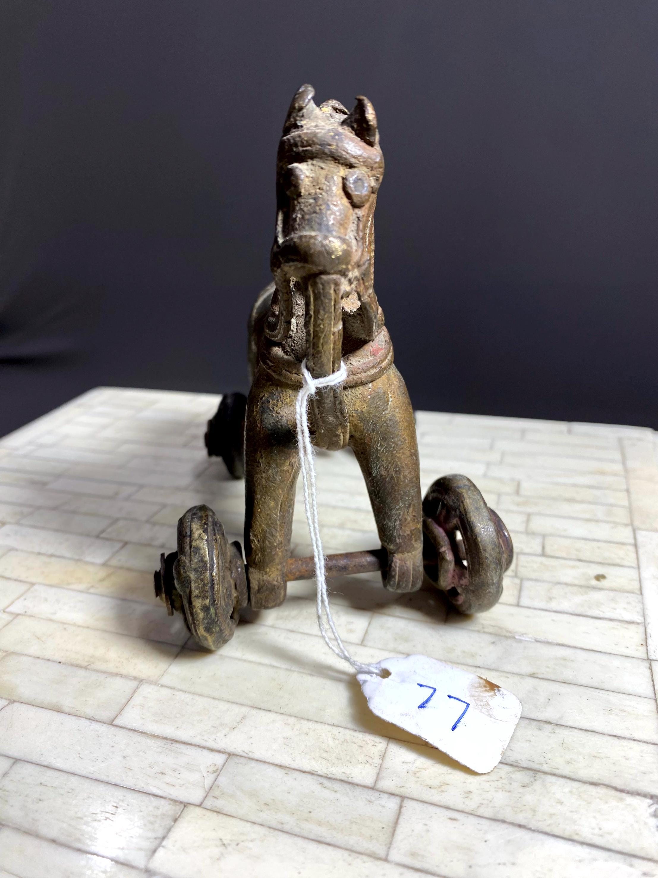 インドのブロンズ寺院のおもちゃ、室内装飾、馬の置物、アンティーク