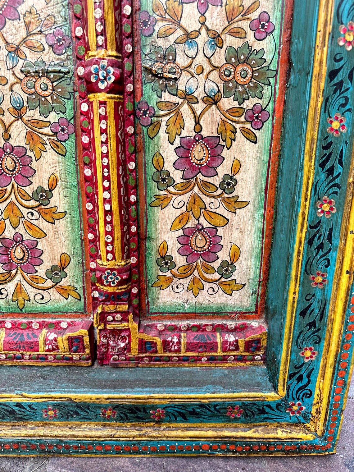 Photo inspiration: Fresh Look at Old Handmade Vintage Window Wall Decor Carved Painted Wooden Window