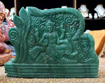 眠っているガネーシャ像 緑の翡翠の石像 神の彫刻 ガネーシャ神 彫刻