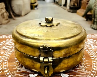 ヴィンテージ真鍮ボックス、アンティーク; 真鍮容器; 手作りの丸い小物