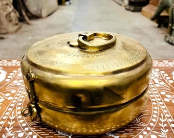 真珠貝と真鍮の収納容器アンティーク 手作りの丸型金属製容器、蓋付き、アンティークな室内装飾