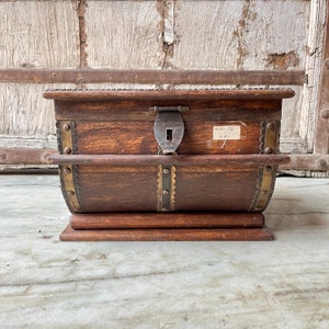 Schatkist, oude houten salontafeldoos, Indiase kist, houten opbergkist, bruidsschat bruiloft kist, rustieke kast, handgemaakte doos afbeelding 3