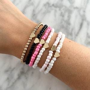 Gold Herz Perlen Armband Zarte Herz Schmuck Gold Stacking Armband mit Herz Zierlicher Goldschmuck mit Herz Bettelarmband