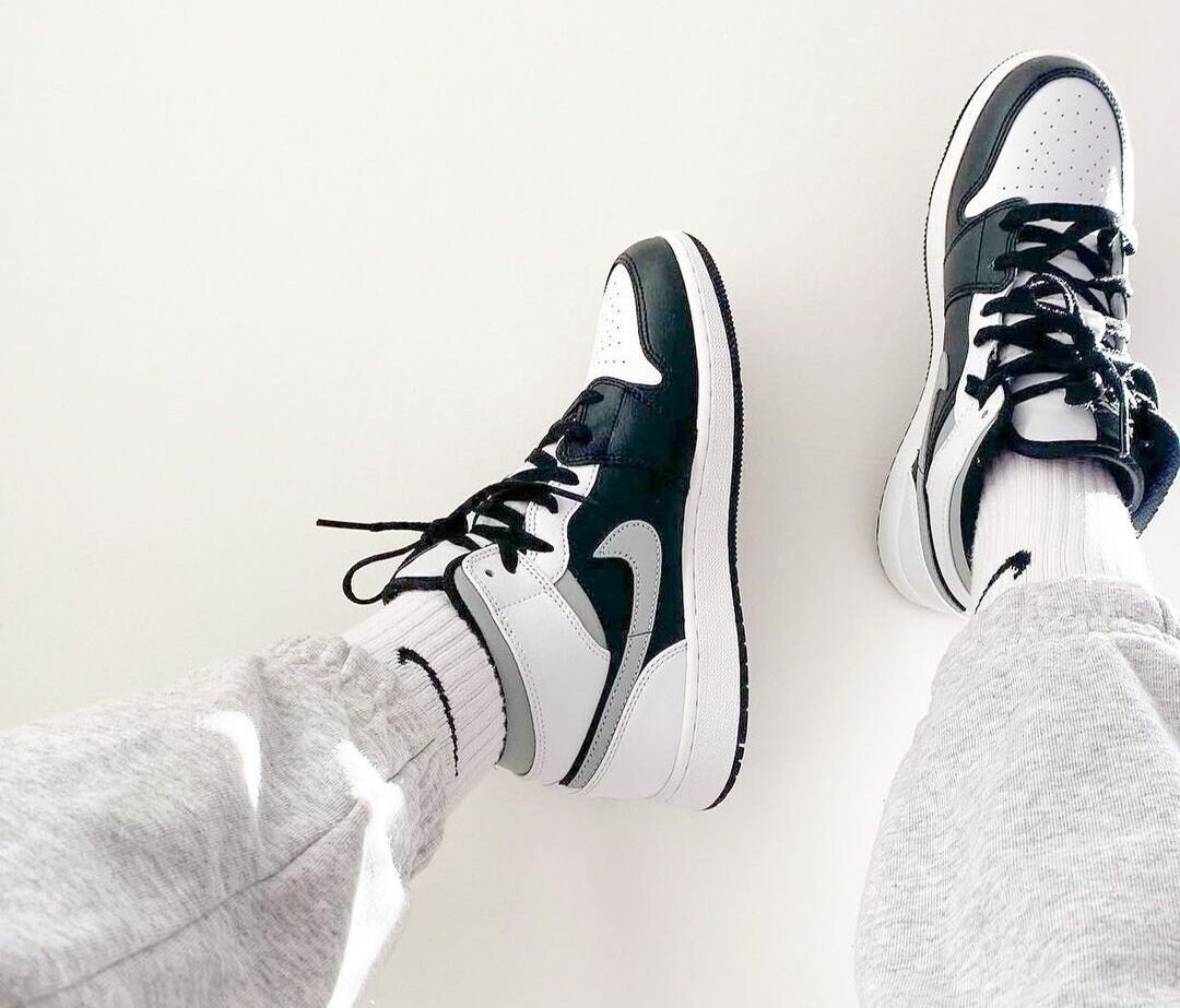 aj1 mid shadow white