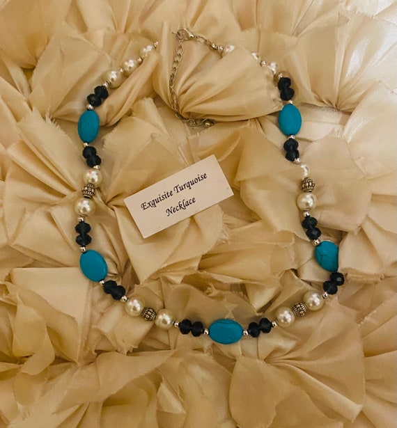 Exquisite Turquoise Beaded Necklace - image 1