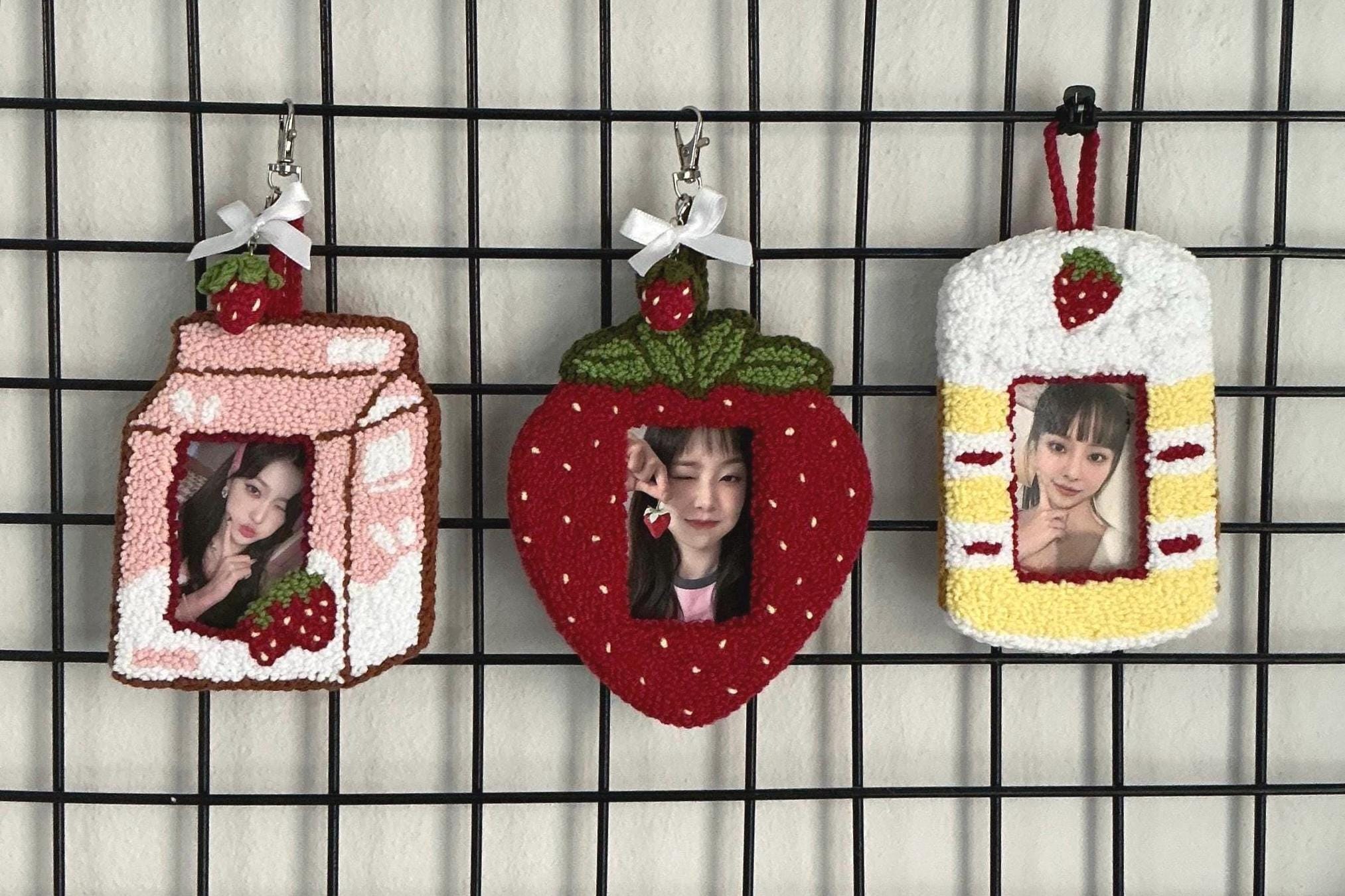Strawberry Photocard Holder / Hand Tufted Punch Needle Kpop