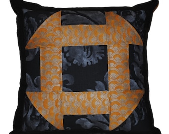 Fortuny Churn Dash Steppkissen: Papiro & Glicine Fabrics, 46 cm x 45 cm