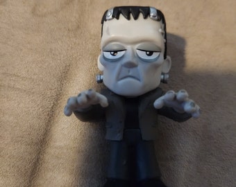 Figura clásica de Frankenstein de Universal Monsters, en blanco y negro, de 3 pulgadas