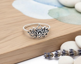 Anillo de flor de loto de plata esterlina, joyería minimalista hecha a mano