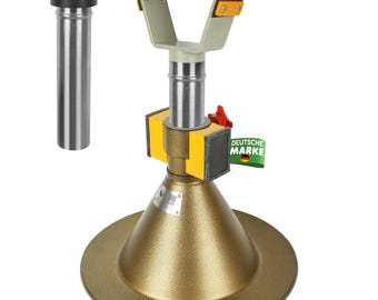 German-Engineered Adjustable Hoof Stand: Ergonomic Farrier Tool with Magnetic Holders