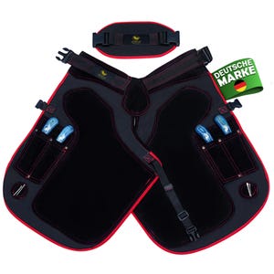 Peut inclure: Tablier en cuir noir avec bordure rouge et plusieurs poches. Le tablier est doté d'une ceinture et d'une sangle de taille séparée. Le tablier porte l'inscription "DEUTSCHE MARKE" sur le côté droit avec un drapeau allemand.