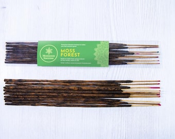 Mooswald Räucherstäbchen - Regendurchtränkte Erde, Eichenmoosduft, alter Waldduft, erdendes Naturgeschenk, feuchtes Holz & Flechte 15g