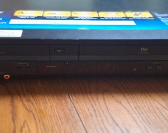 Sony VHS/DVD Player SLV-D380P, Tested And Works Great.  No Remote