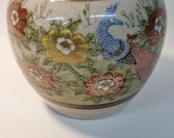 Beautiful Japanese Ginger Jar. Peacock design, Vintage, Excellent Condition.