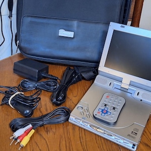 Audiovox Portable DVD Player Model DV-1680