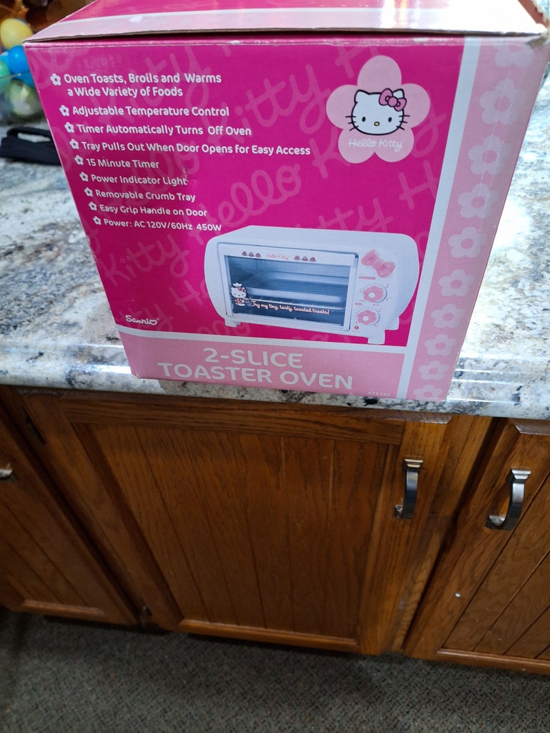 Hello Kitty Toaster Oven image 10