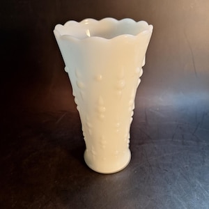 Anchor Hocking Hobnail Tear Drop Milk Glass Vase. Excellent Condition.
