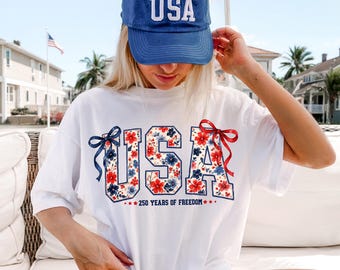 USA Coquette Bow Shirt, 250 Years Of Freedom Tee, Patriotic Floral USA T-Shirt, America Shirt, 4th of July Shirt, Independence Day Tees