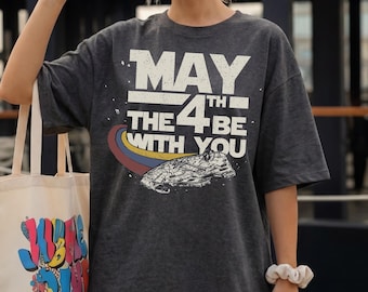 Möge der 4te mit dir sein Shirt, Galaxie Tag Shirt, Raumschiff Pullover, Galaxie Mai 4 T-Shirt, Weltraum Abenteuer Shirt, Galaxie Kanten T-Shirt