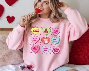 Valentine Hearts Sweatshirt, Valentinstag T-Shirt, Conversation Hearts Tee, Valentine XoXo Hoodie, Valentine Candy Heart Shirt