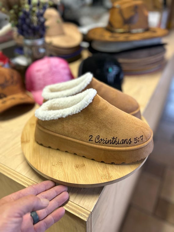 Walk By Faith Slippers – 2 Corinthians 5:7 Bible Verse Shoes – Christian Slippers for Women – Scripture Gift – Cozy Faith-Based Custom Gift