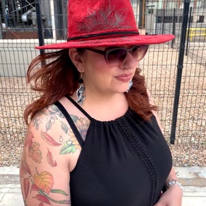 Personalize your style or gift with our red, Mexican suede fedora hat - the perfect blank canvas for custom burned artwork & layered hatband