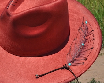 Sombrero quemado con diseño de plumas Fedora de ala ancha Sombrero de  vaquera rojo Detalles en turquesa