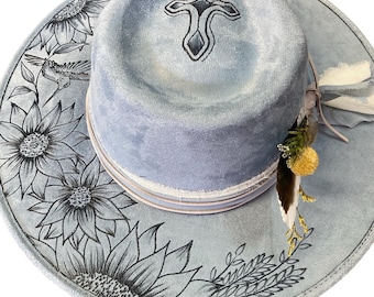 Personaliza tu estilo con nuestro sombrero Fedora de ante mexicano con ala en forma de lágrima quemado a mano: ¡lienzo en blanco para arte quemado personalizado y cintas para sombreros en capas!