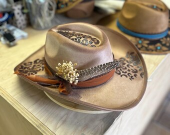 Tan Felt Western Cowboy Hat Floral Print Braided Band Feather Boho NWT Tan Felt Western Cowboy Hat Floral Print Braided Band  main image 3