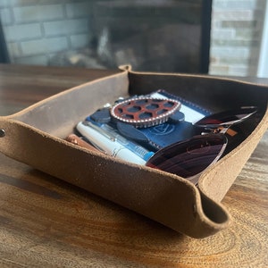 Handmade Leather Valet Tray: Desk Catch All