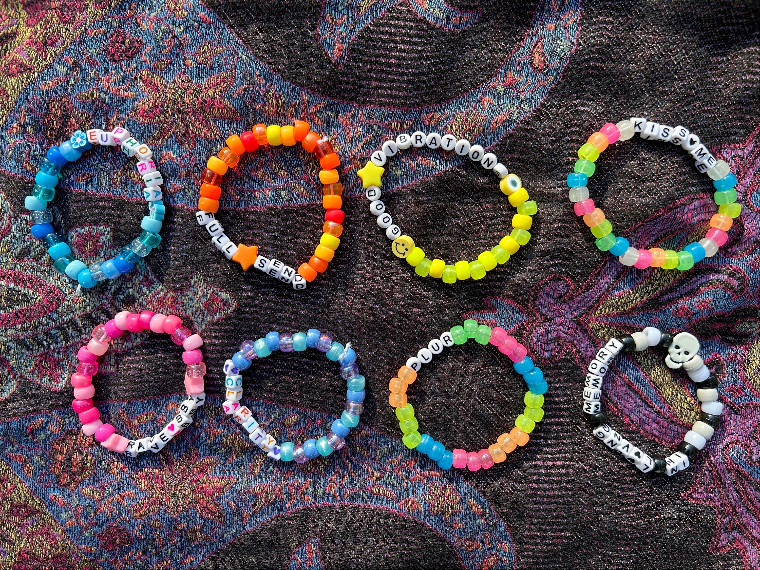 15 Random Kandi Bracelets Kandi Singles, PLUR, Assorted Beaded Bracelets, Rave  Kandi, Friendship Bracelets, Glow Beads, EDC, EDM Kandi 
