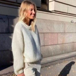 Blonde Sweater | PDF Knitting Pattern