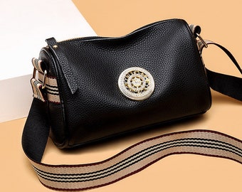 ショルダーバッグ・ポシェット ^LEATHERY^ Vintage chain cross shoulder bag mini BLACK LRBG4 il_1080xN.3193905157_6n4o.jpg