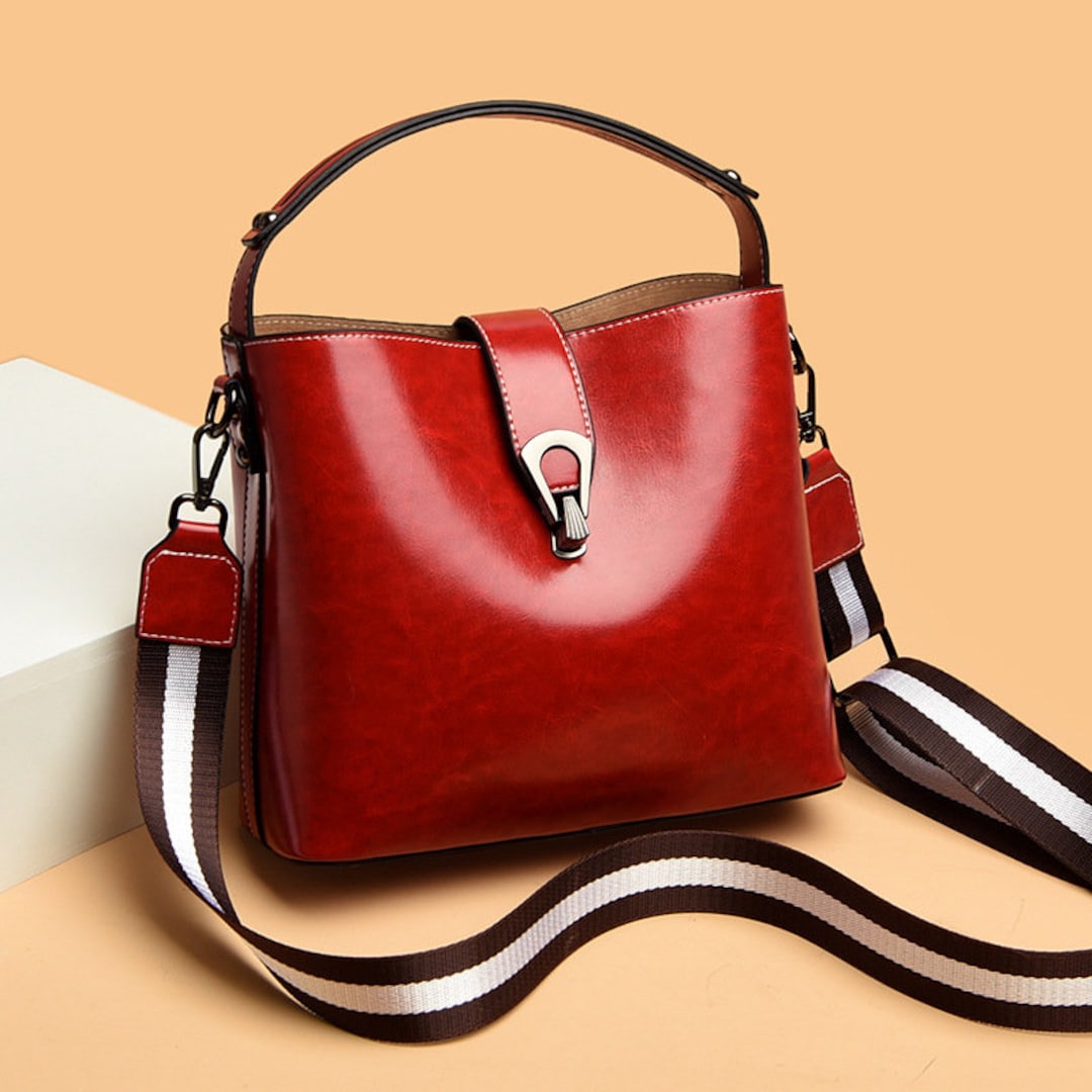 Elegant Red Designer Leather Crossbody Bag Red Leather Crossbody