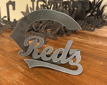 REDS Metal Decor