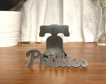 PHILLIES Metalldekor | Handgjord stålprydnad