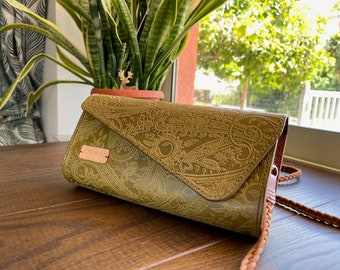 Paisley Clutch/Crossbody bag