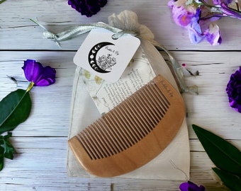 Eco Peach Wood Birthing Comb: Acupressure Labor Aid