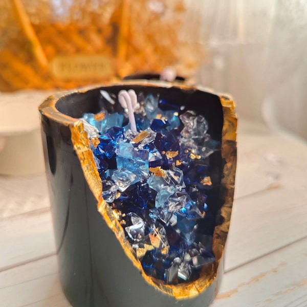 Crystal Geode Candle - Blue/Black - Gel Wax & Essential Oil Candle - Amethyst Crystal Mineral Incense Candle