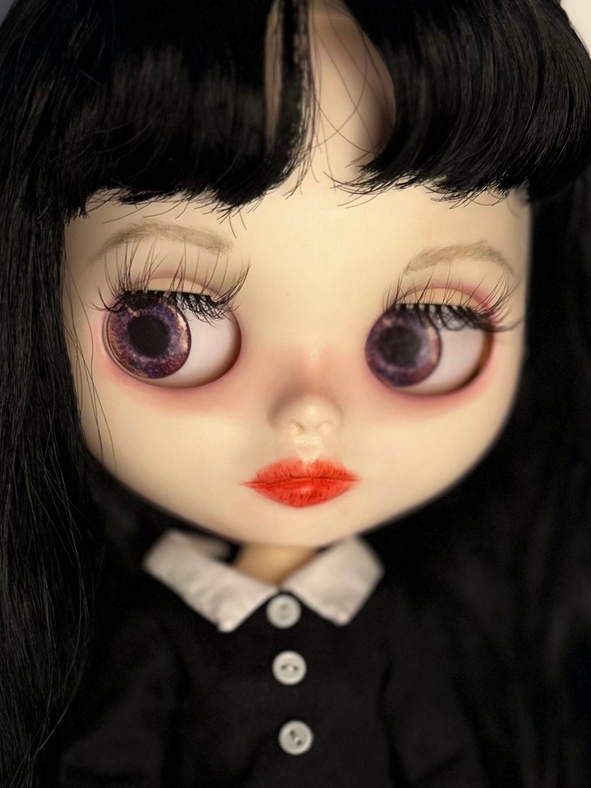 Mercoledì Addams Bambola Blythe personalizzata di PURPLELY