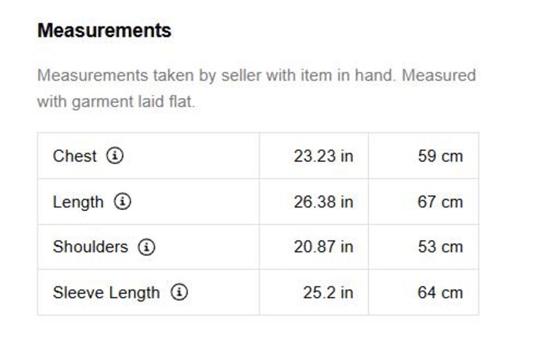 Puede incluir: Gr&aacute;fico blanco con la palabra "Measurements". Una tabla muestra medidas: pecho (59 cm), largo (67 cm), hombros (53 cm) y largo de manga (64 cm). Medidas tambi&eacute;n en pulgadas.