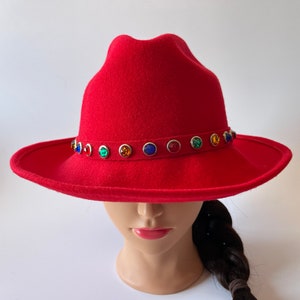 Vintage Importina Felt Fedora Hat w/ Colorful Stone Detail — Excellent Condition